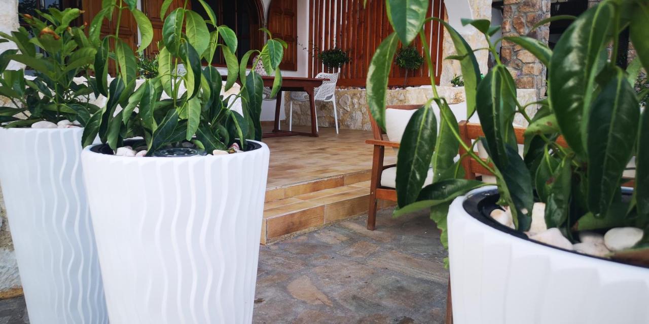 Relax Seaside House By Living In Blue Villa ฮารากิ ภายนอก รูปภาพ