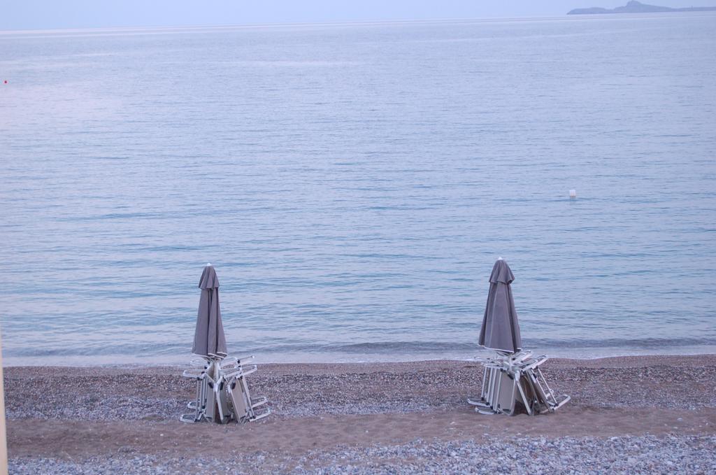 Relax Seaside House By Living In Blue Villa ฮารากิ ภายนอก รูปภาพ